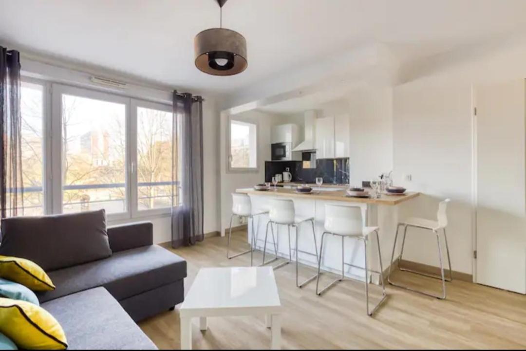 2 Appartements Au Centre D'Evry Proches De Paris Courcouronnes Exterior photo